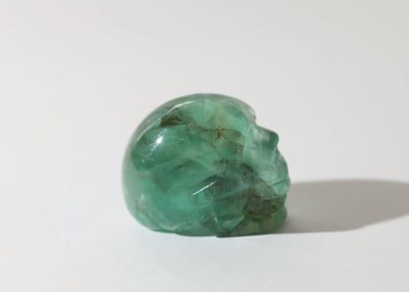 【覚醒の記憶】ハイクオリティ 虹入り グリーンフローライト スカル