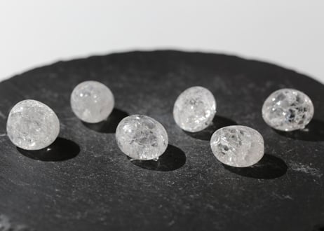 〈カルマ解放シッティ入り〉【手のひらの奇跡】クラック水晶 タンブルS（6個セット）