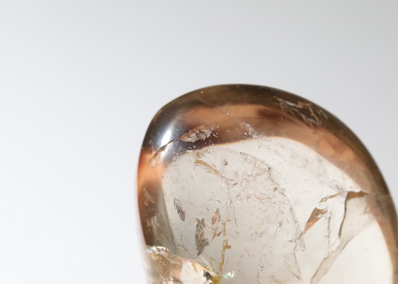 カルマ解放のシッティ入り】虹入り スモーキークォーツ 握り石 | Y.S.Y24