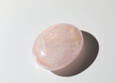 【綿菓子みたいな愛】エンジェルオーラ ローズクォーツ 握り石