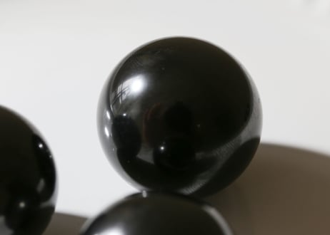 シュンガイト スフィア  【宇宙と地球を結ぶ石】