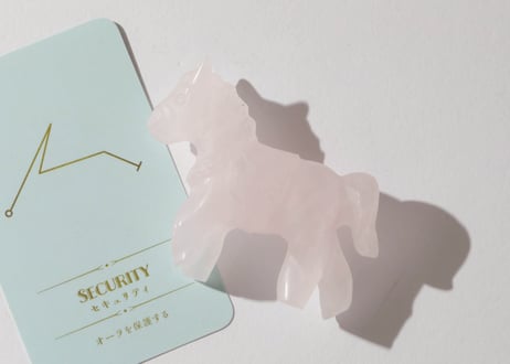 【SECURITY セキュリティ（オーラを保護する）シジル封入 オリジナルカード付き❣️】ローズクォーツのおうまさん ※イベントクーポン使用不可