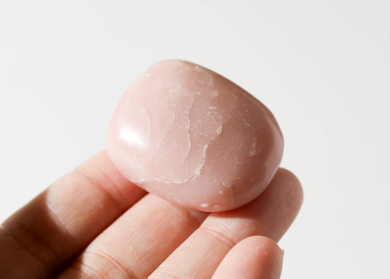 Ruby様ピンクオパールBIGリボンNo.1897 キューピッドが宿る】ピンクオパール タンブル | Y.S.Y24