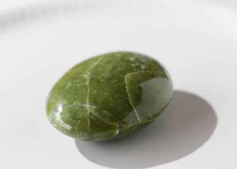 【クンダリーニエナジー】サーペンティン 握り石
