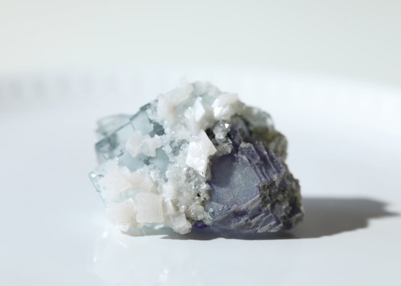 妖精とあそぶ】ブルーフローライト with カルサイト | Y.S.Y24