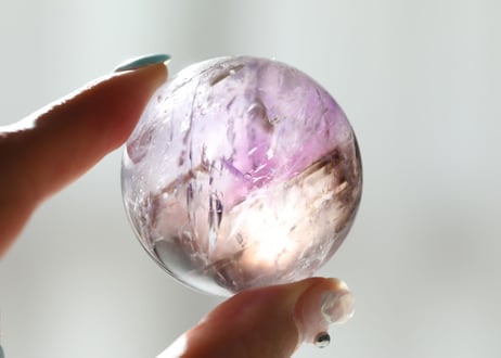 【愛の地球】虹入り トリコロール 水晶 スフィア