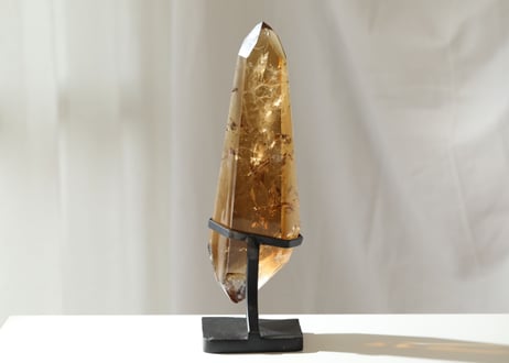 技封入❣️【金龍、金運の器が広がる】虹入り ミナスジェライス州産 特大コニャックカラー シトリン ダブルターミネーテッド 台座付き※イベントクーポン使用不可