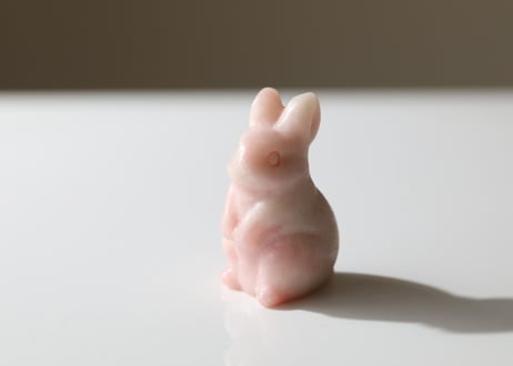 【愛の呼ぶ方へ】ピンクオパール うさぎ