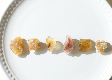 【喜びに浸る】イエローフローライト 原石（6個セット）