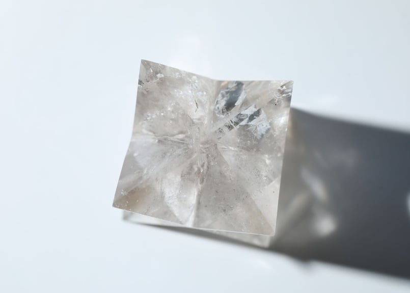 ブラジル産 虹入り スモーキータンジェリンクォーツ クラスター L