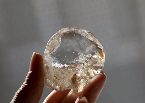 【自然界との融合】虹入り オールドレムリアンシード ロッククリスタル