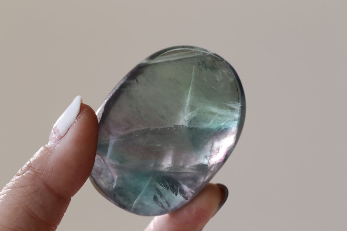 ririn☆様　オパライズドフローライト　フローライト　瑪瑙　ハート　握り石 ririn☆様 オパライズドフローライト フローライト 瑪瑙 ハート