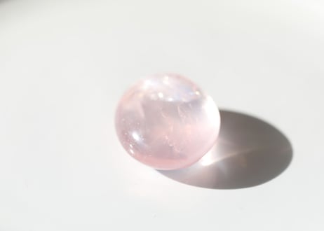 スーパークオリティ 虹入り ローズクォーツ　【DREAM】