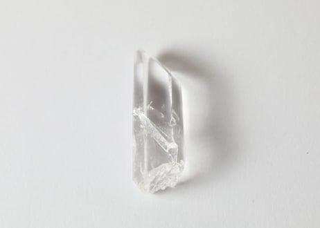 エドワード淺井さんによる技入り❣️【円満宝生（人間関係円満）】アーカンソー産 虹入り クリアクォーツ ポイント ※イベントクーポン使用不可