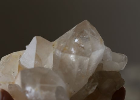 【hug】虹入り マニカラン水晶