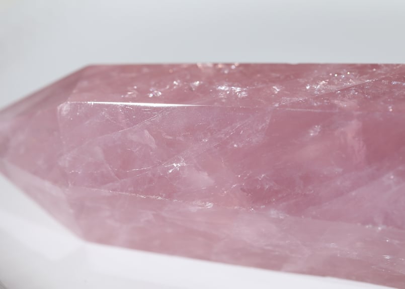 ❤︎濃いめ ピンク❤︎ ローズクォーツ ウィング 華やかに生きる】濃いピンクのローズクォーツ ポイント | Y.S.Y24