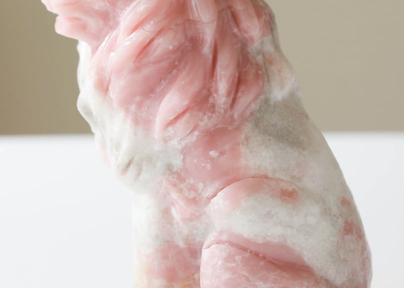 天然石　ライオン　ピンクオパール 悟りのシッディ入り】ピンクオパール 大きなライオン | Y.S.Y24