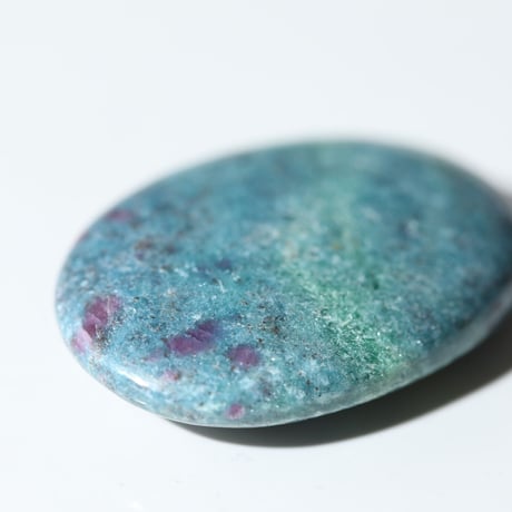 ルビーインカイヤナイト | STORES