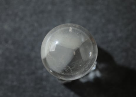 【天使の羽衣】グリーンファントムクォーツ スフィア