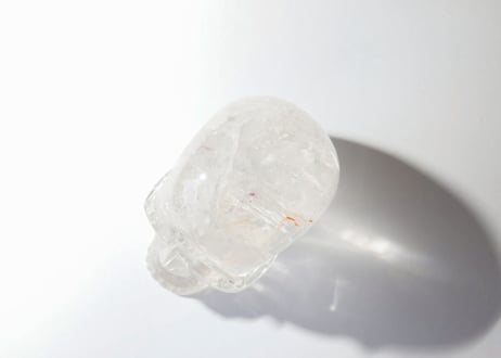 技封入❣️【青天井に夢が叶う/青天井に成功に導く】虹入り クリアクォーツ スカル ※イベントクーポン使用不可