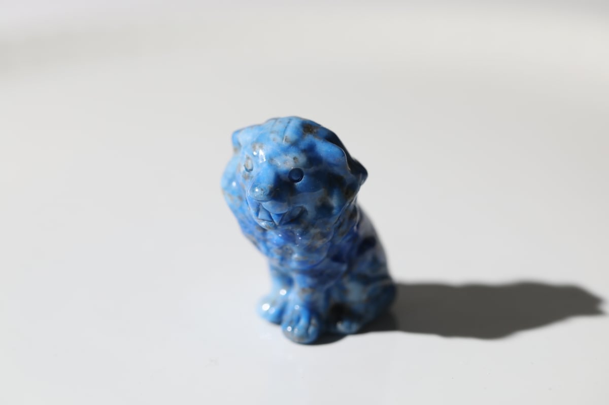 静かに見守る人】ラピスラズリ ライオン | Y.S.Y24