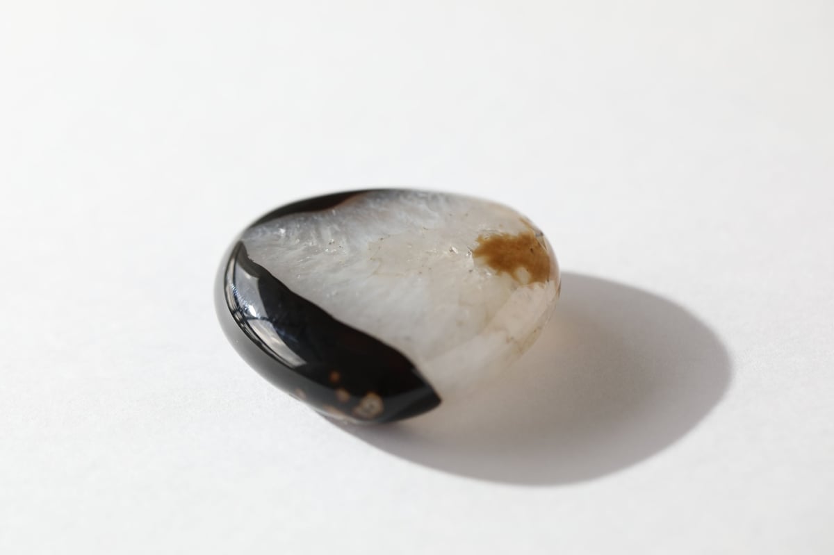 ブラックアゲート ハート ブラックアゲート×クォーツ 縦穴ハート19×20mm 半連/1連｜天然石ビーズ