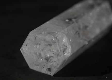 〈カルマ解放シッティ入り〉【静かな魔法】クラック水晶 ポイント