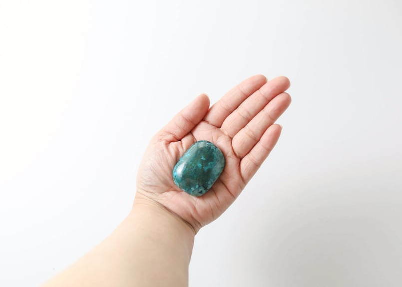 エドワード淺井さんによる技入り❣️【金運上昇】クリソコラ 握り石