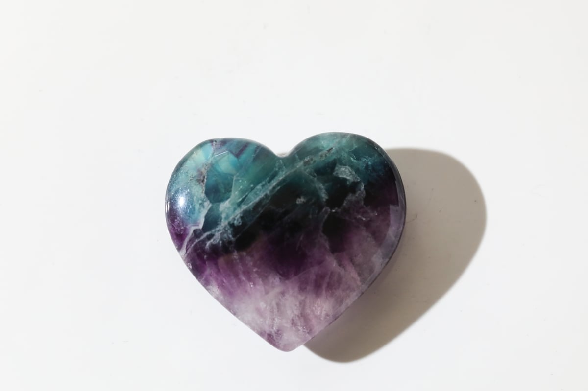 宇宙の色で描く】レインボーフローライト ハート | Y.S.Y24