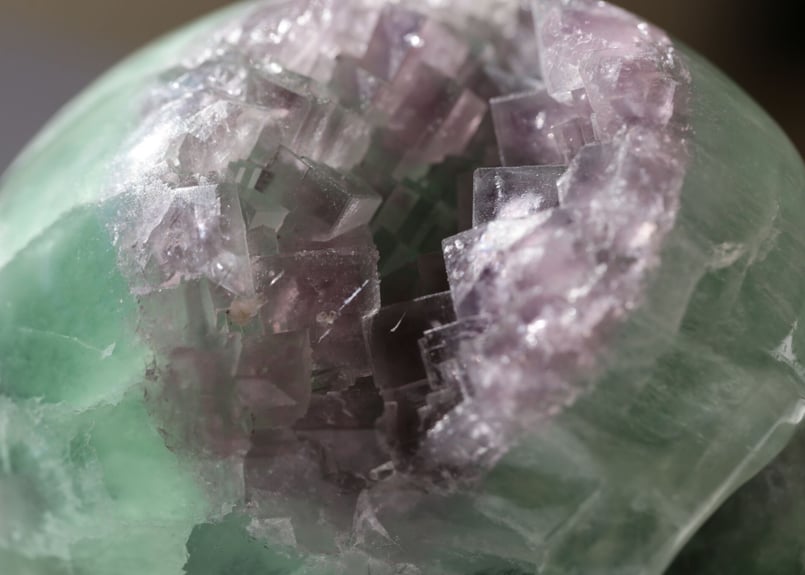<< 大幅値下げ >> ブルーフローライトスカル 内モンゴル産フローライト(カルサイト共生)/Fluorite (蛍石)