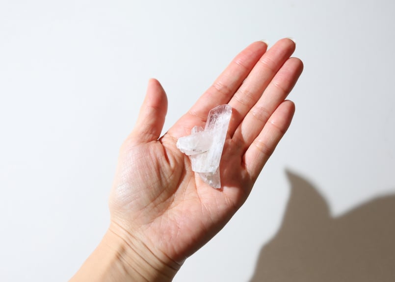 妖精の夢】虹入り ピンクダンビュライト | Y.S.Y24