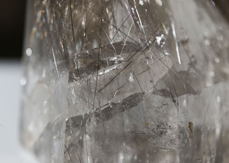 スーパークオリティ 貫入 シルバールチルクォーツ ポイント