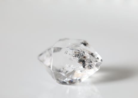 【悟りのシッディ入り】虹入り ハーキマーダイヤモンド