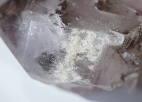 【悠久の時と共に】虹入り トリコロール水晶 スーパーファントム