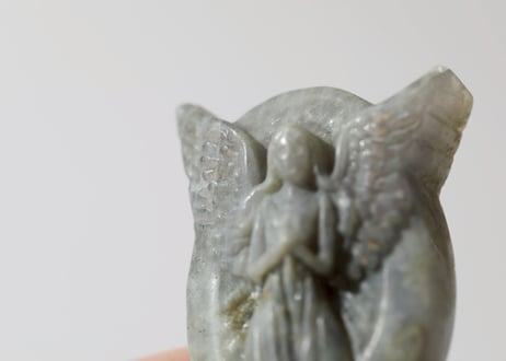 【女神の祈りに共鳴する】ラブラドライト 女神