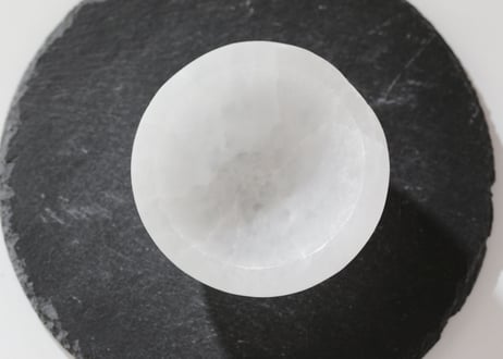【希望のお茶碗】セレナイトの器（L）足付き