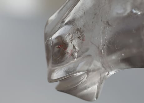 ミナスジェライス州産 虹入り クリアクォーツ 馬