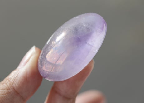 【ちいさな宝物】エンジェルオーラ アメジスト 小さな握り石
