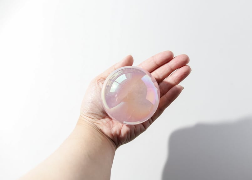 新品未使用　【ローズオーラ水晶】スフィア　48.5ミリ玉　恋愛、自己愛に最適！ 新品未使用 【ローズオーラ水晶】スフィア 48.5ミリ玉 恋愛