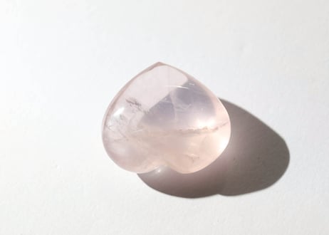 【CONNECTION つながり（必要なものすべてと繋がる） シジル封入 オリジナルカード付き❣️】＆【悟りのシッディ入り】虹入り ローズクォーツ ハート ※イベントクーポン使用不可