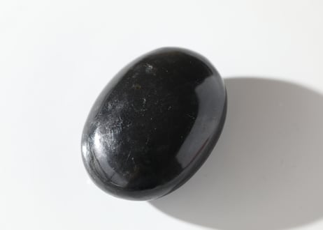 【静かに癒す】ブラックトルマリン 握り石