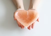 葉月ゆうによる技封入❣️【お金の器を広げる】オレンジセレナイト ハートの器 ※イベントクーポン使用不可