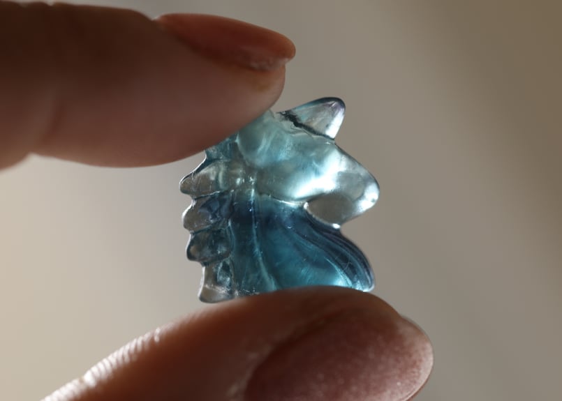 別格品【特別子♡】希少なブルーフローライト ユニコーン 彫刻 置物 大サイズ 楽天市場】フローライト ユニコーン 置き物 オブジェ 飾り物 置物 蛍石