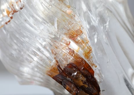 ミナスジェライス州産 虹入り クリアクォーツ 馬