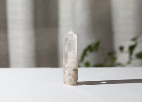 【真龍の輝き】ホワイトガーデンクォーツ ポイント