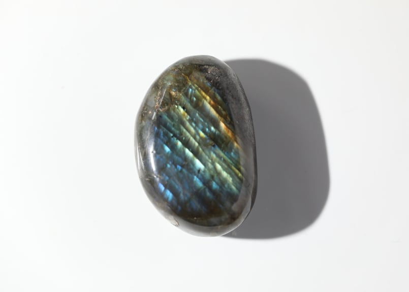 宇宙図書館】ラブラドライト 握り石 | Y.S.Y24