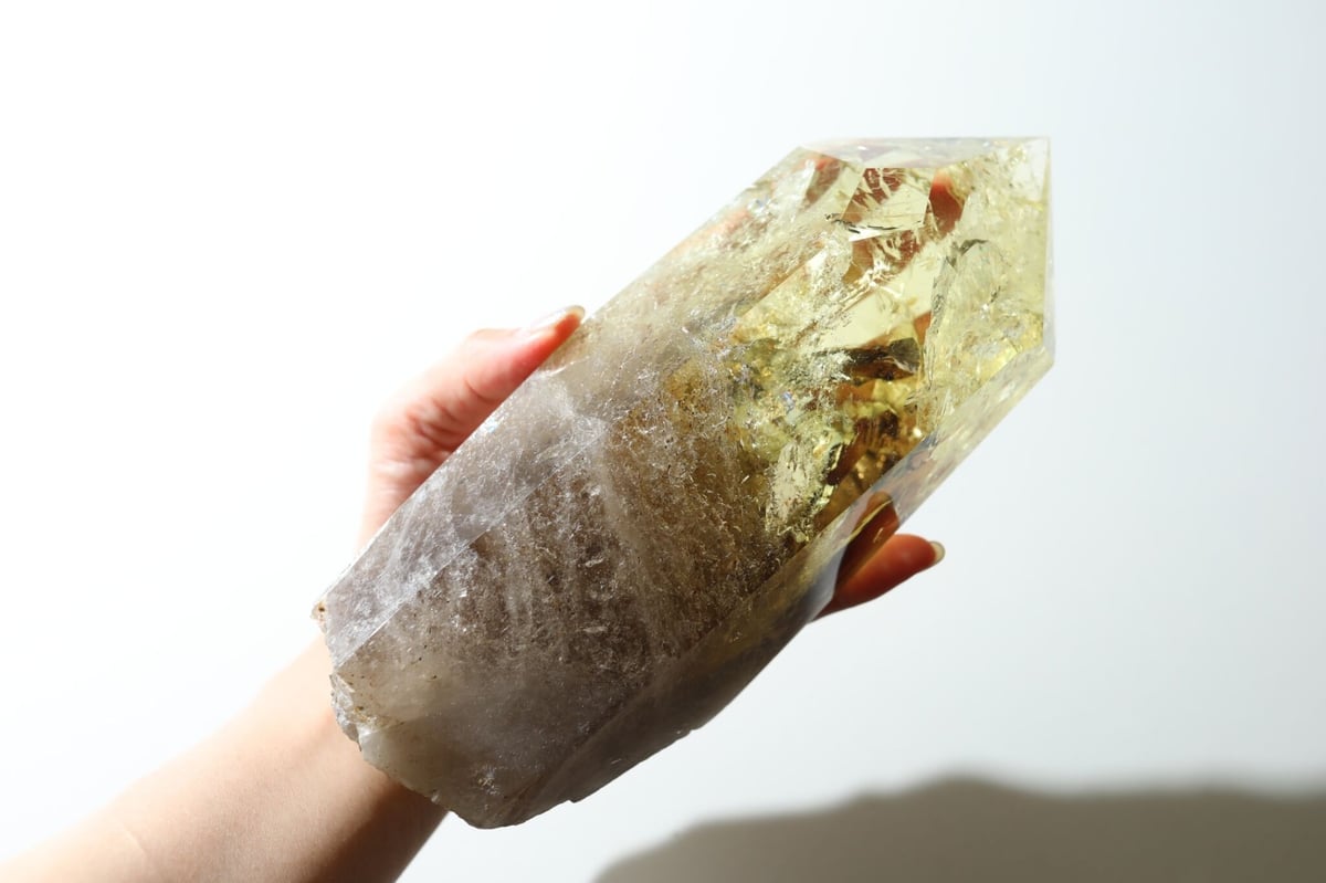 豊かな光】ブラジル産 虹入り ナチュラルスモーキーシトリン ポイント