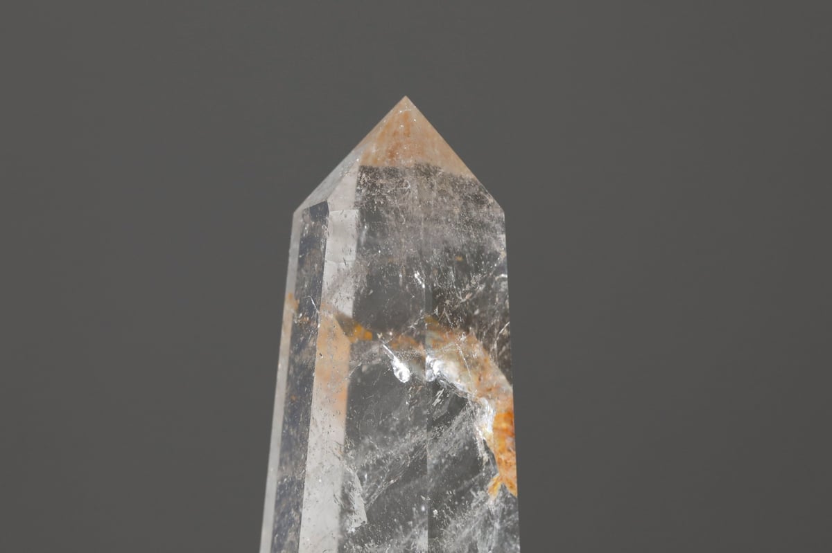 ヘマタイト&クリアクォーツ 地球と手を繋ぐ】クリアクォーツ ポイント ヘマタイト入り | Y.S.Y24