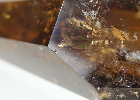 技封入❣️【金龍、金運の器が広がる】虹入り ミナスジェライス州産 特大コニャックカラー シトリン ダブルターミネーテッド 台座付き※イベントクーポン使用不可
