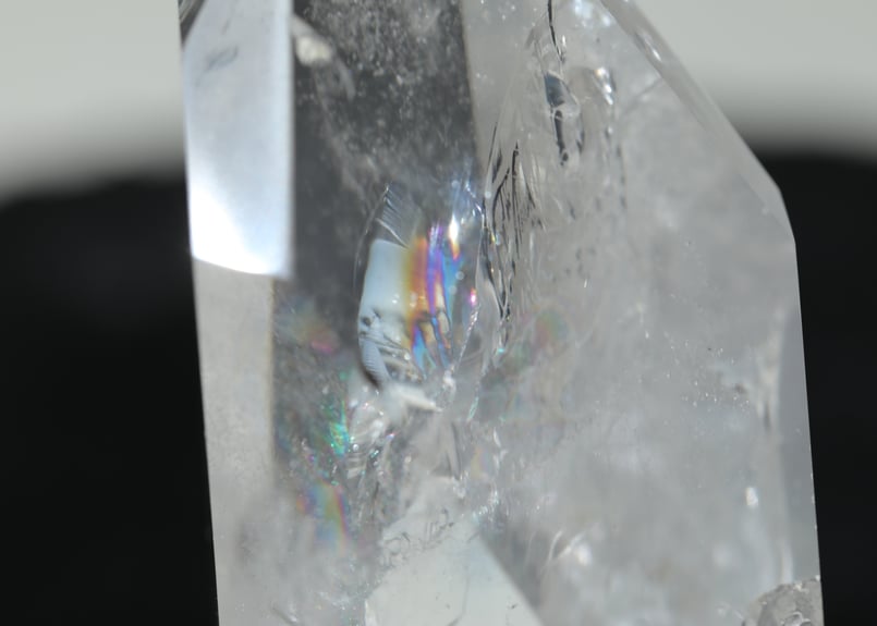 内なる光】トカンティンス産 虹入りクリアクォーツ ポイント | Y.S.Y24